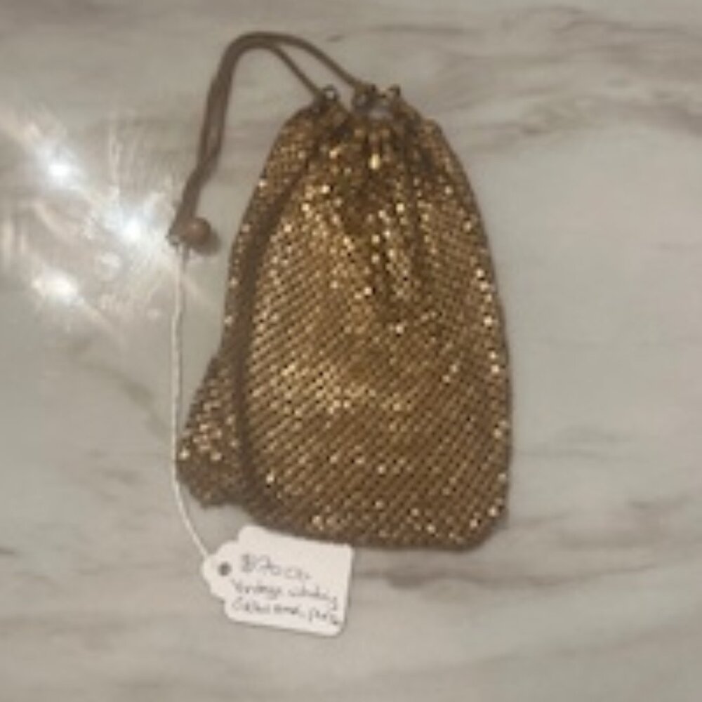 VINTAGE HANDBAG